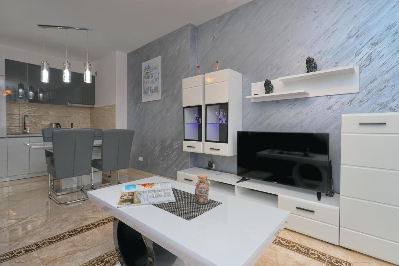 Apartment Anatolia - Mina Bečići Exteriör bild