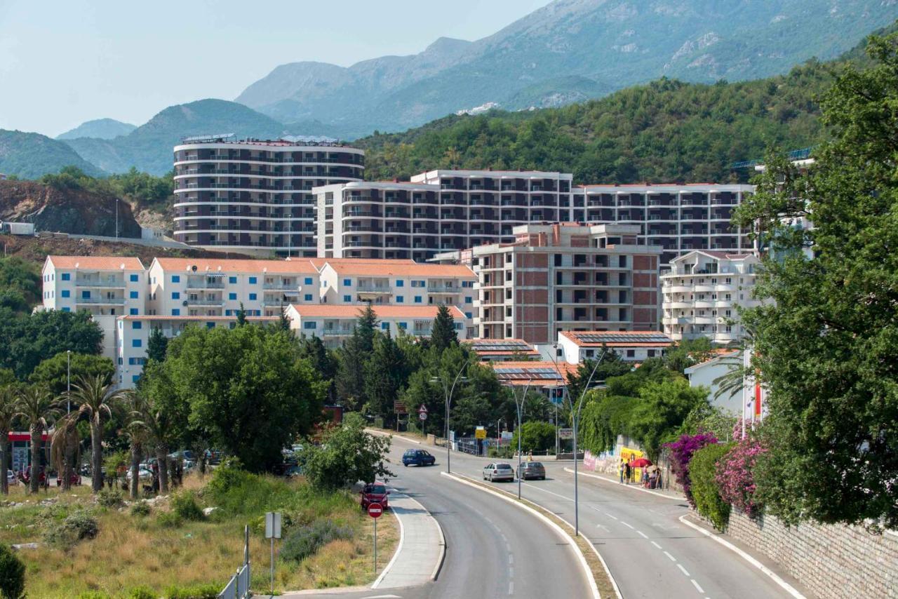 Apartment Anatolia - Mina Bečići Exteriör bild
